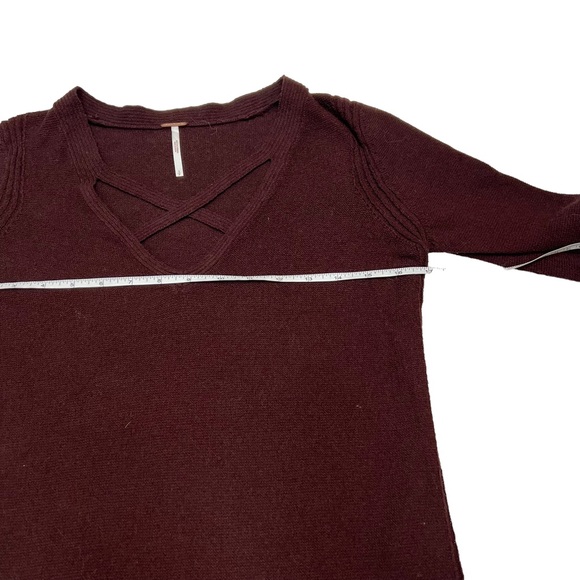 Free People Criss-Cross Tunic Sweater in Brown Wine Size Small - Picture 14 of 15